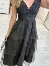 Cargar imagen en el visor de la galería, BLANCHE - Maxi vestido negro tul