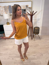 Cargar imagen en el visor de la galería, ANTONIA - Blusa mostaza rayas