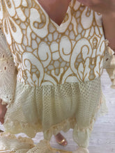 Cargar imagen en el visor de la galería, PIA - Vestido corto beige