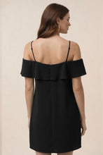 Cargar imagen en el visor de la galería, Vestido Altea Off-Shoulder negro