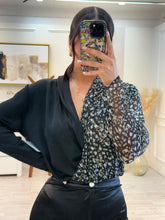 Cargar imagen en el visor de la galería, PARIS - Panti blusa negra