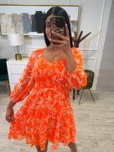 Cargar imagen en el visor de la galería, DIRINA - Vestido corto naranja floral