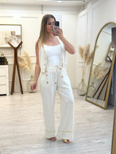 Cargar imagen en el visor de la galería, BIRDIE - Set pantalon y chaleco blanco