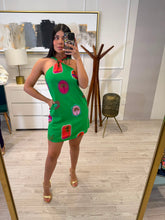 Cargar imagen en el visor de la galería, REMI - Vestido corto verde estampado