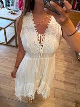 Cargar imagen en el visor de la galería, AMITY - Maxi vestido blanco