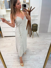 Cargar imagen en el visor de la galería, GEORGINA - Maxi vestido avena rayas