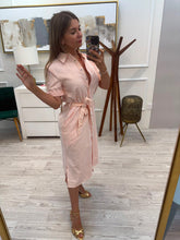 Cargar imagen en el visor de la galería, ALANA - Vestido midi baby pink rayas