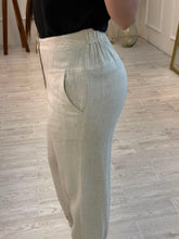 Cargar imagen en el visor de la galería, CYRENE - Pantalon arena