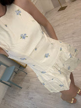 Cargar imagen en el visor de la galería, LIBERTAD - Vestido corto avena estampado