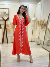 Cargar imagen en el visor de la galería, EUSEBIA - Maxi vestido rojo