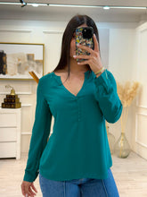 Cargar imagen en el visor de la galería, DANA - Blusa verde manga larga