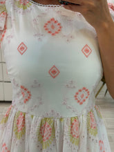Cargar imagen en el visor de la galería, PERLA - Maxi vestido blanco estampado