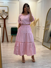 Cargar imagen en el visor de la galería, JOLENE - Set blusa y falda rosa