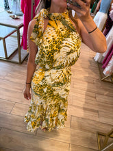 Cargar imagen en el visor de la galería, NADIA - Maxi vestido amarillo estampado