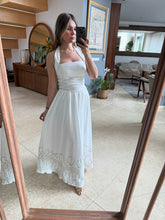 Cargar imagen en el visor de la galería, APPLEJACK - Maxi vestido blanco