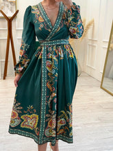 Cargar imagen en el visor de la galería, PARIS - Maxi vestido verde estampado boho
