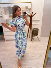 Cargar imagen en el visor de la galería, HILDA - Vestido midi estampado azul