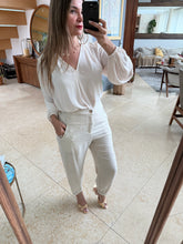Cargar imagen en el visor de la galería, CORALINA - Pantalon avena