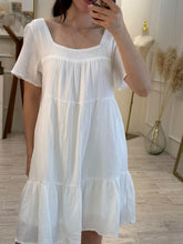 Cargar imagen en el visor de la galería, MILDRED - Vestido corto blanco
