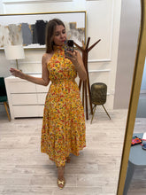 Cargar imagen en el visor de la galería, ARLETTE - Maxi vestido halter estampado floral