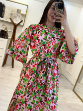 Cargar imagen en el visor de la galería, AMANDA - Maxi coral floral