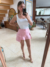 Cargar imagen en el visor de la galería, FIJI - Short rosa claro