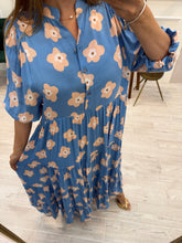Cargar imagen en el visor de la galería, ARYA - Maxi vestido azul flores