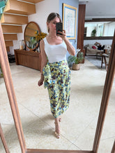 Cargar imagen en el visor de la galería, ATENEA - Falda estampada verde con café