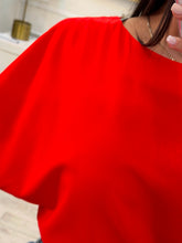Cargar imagen en el visor de la galería, AILEEN - Blusa roja