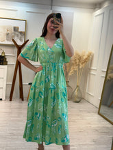 Cargar imagen en el visor de la galería, BALTAZARA - Maxi vestido verde estampado