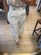 Cargar imagen en el visor de la galería, NATALIA - Pantalón blanco rayas