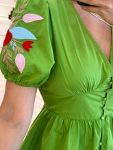 Cargar imagen en el visor de la galería, HOLLY - Vestido corto verde