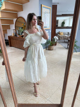Cargar imagen en el visor de la galería, NANDA - Maxi vestido blanco