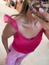 Cargar imagen en el visor de la galería, CASSIANA - Blusa fucsia