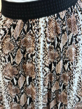 Cargar imagen en el visor de la galería, CAPRI - Falda animal print
