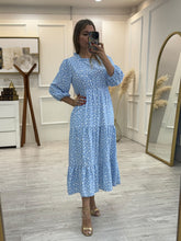 Cargar imagen en el visor de la galería, POPPY - Maxi vestido azul claro estampado