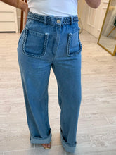 Cargar imagen en el visor de la galería, MOLLY - Pantalon denim detalles trenzados