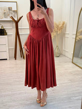 Cargar imagen en el visor de la galería, MARISSA - Maxi vestido ocre