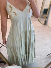 Cargar imagen en el visor de la galería, SIGRID - Maxi vestido avena tirantes