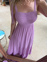 Cargar imagen en el visor de la galería, VICARIA - Maxi vestido lila