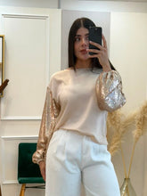 Cargar imagen en el visor de la galería, BRISEIDA - Blusa lentejuela