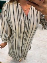 Cargar imagen en el visor de la galería, GAIA - Maxi vestido rayado
