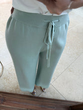 Cargar imagen en el visor de la galería, BEGOÑA - Pantalon menta