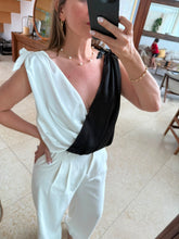 Cargar imagen en el visor de la galería, MILLICENT - Pantiblusa blanco y negro