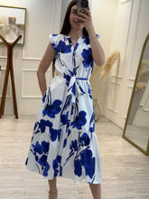 Cargar imagen en el visor de la galería, ARIANELL - Maxi vestido blanco estampado azul