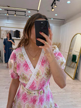 Cargar imagen en el visor de la galería, BRONTE - Vestido rosa claro