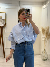 Cargar imagen en el visor de la galería, LIVIA - Camisa azul rayas