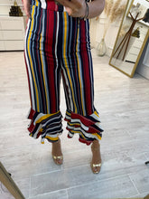Cargar imagen en el visor de la galería, MIRRA – Jumper palazzo a rayas multicolor con olán