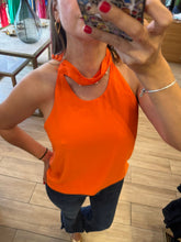 Cargar imagen en el visor de la galería, BERTHA - Blusa naranja