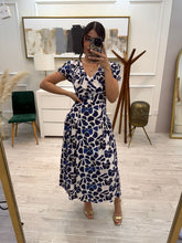 Cargar imagen en el visor de la galería, VIOLET - Maxi vestido estampado